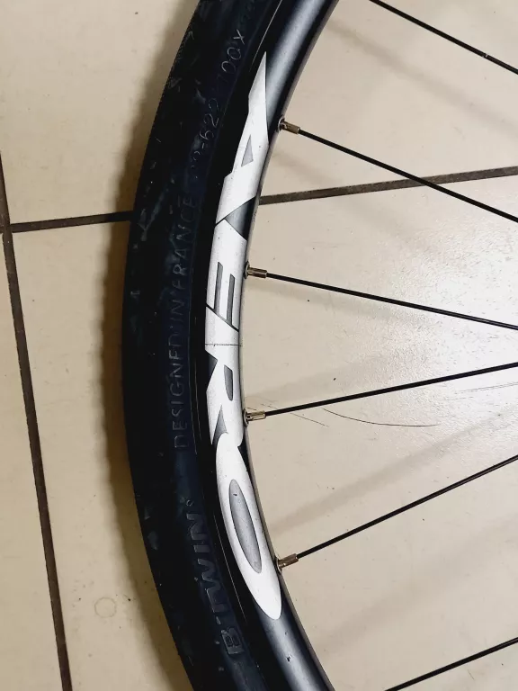 KOŁO ROWEROWE AERO WZMACNIANE 28 CALI 10XPRZERZUTKA DECATHLON