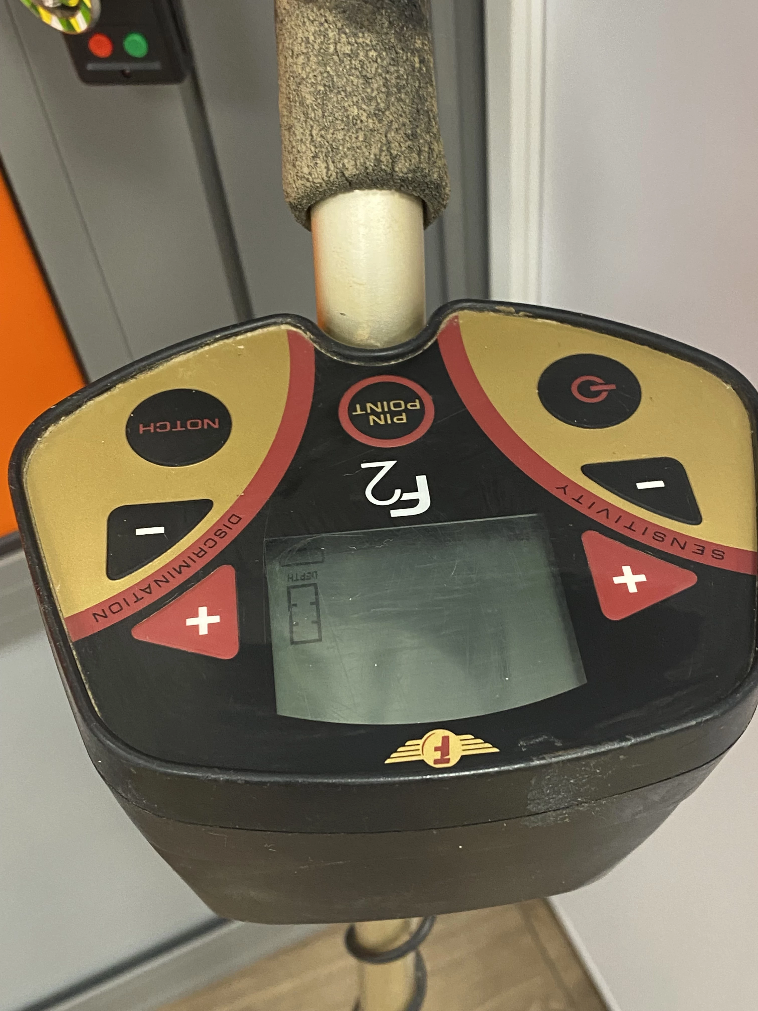 wykrywacz-metali-fisher-f2-product-id-279a5a3a-0528-4330-8716-7837b85b29bb