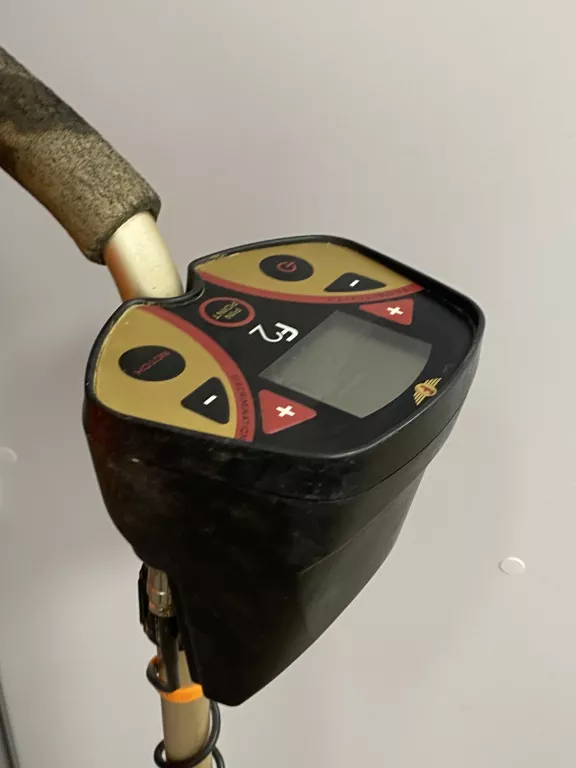 WYKRYWACZ METALI FISHER F2