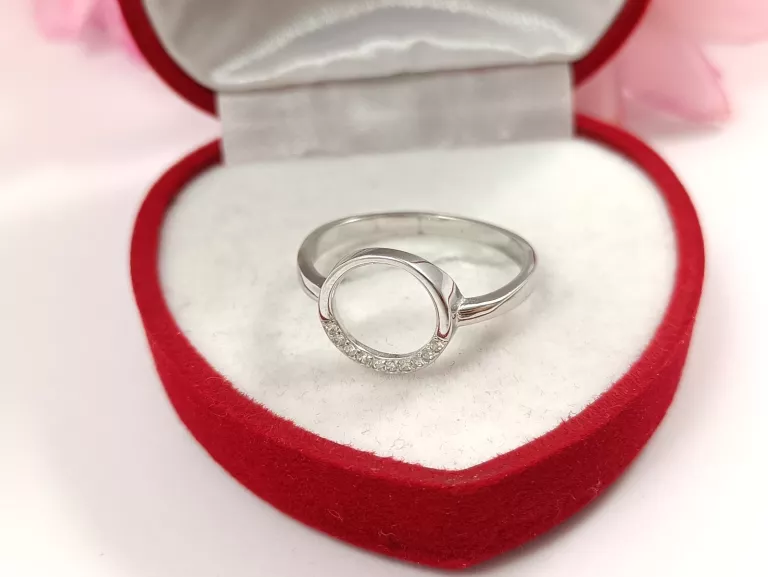 SREBRNY PIERŚCIONEK 925 KOŁO CYRKONIE R23