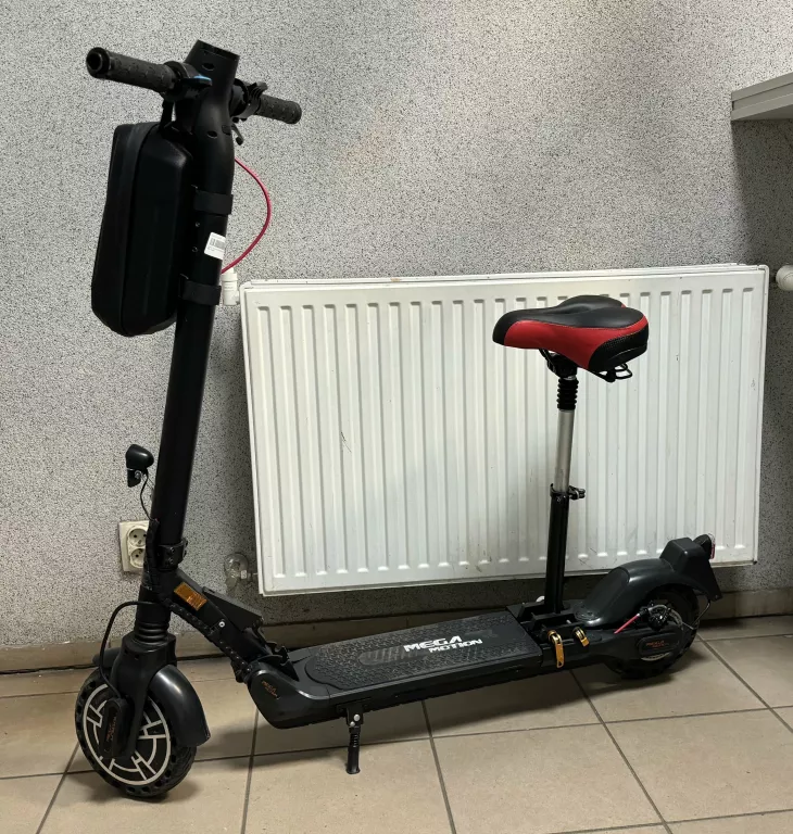 HULAJNOGA MEGA MOTION M5 ELECTRIC SCOOTER BLACK