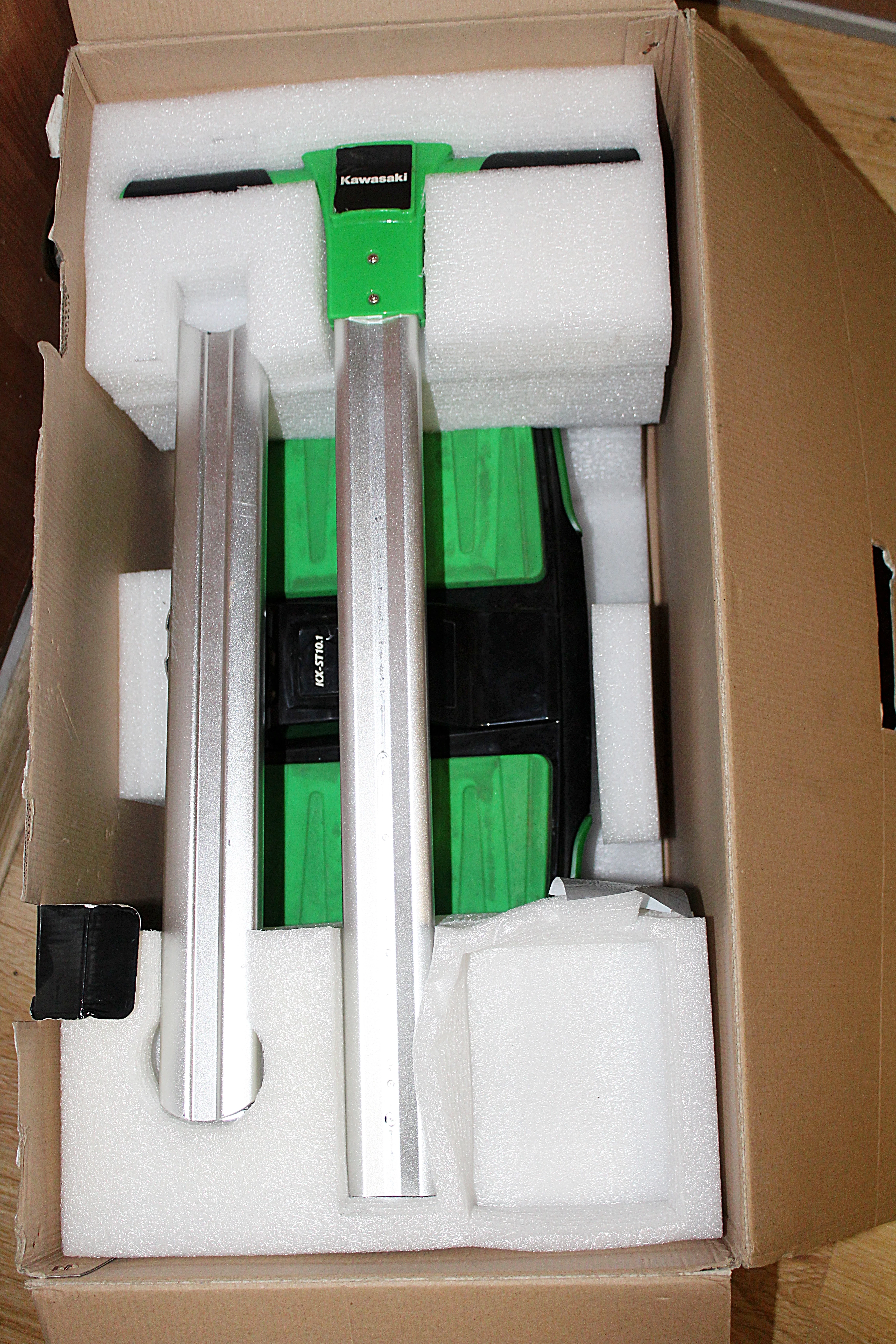 streetboard-kawasaki-kx-st101-deskorolka-elektryczna-typ-deskorolki-dwukolowa