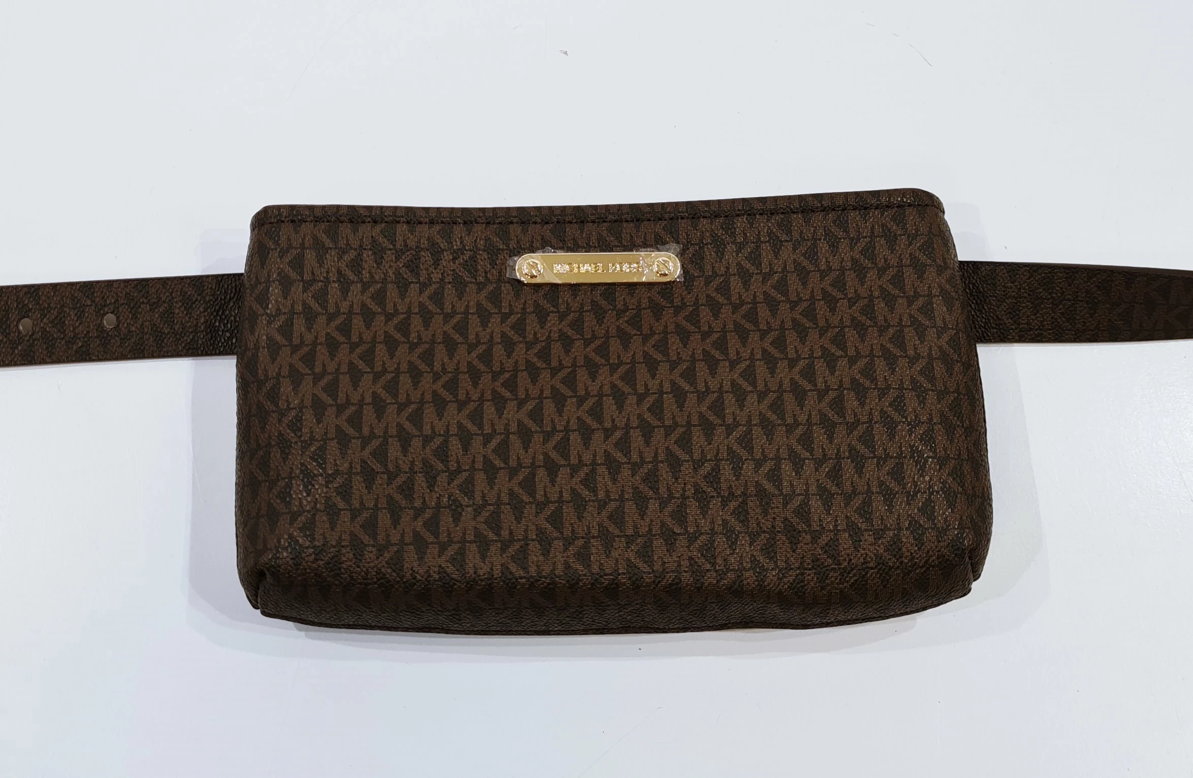 torebka-michael-kors-brazowa-saszetka-nerka-product-id-43317762-aec3-4226-ae02-43ef079981e6
