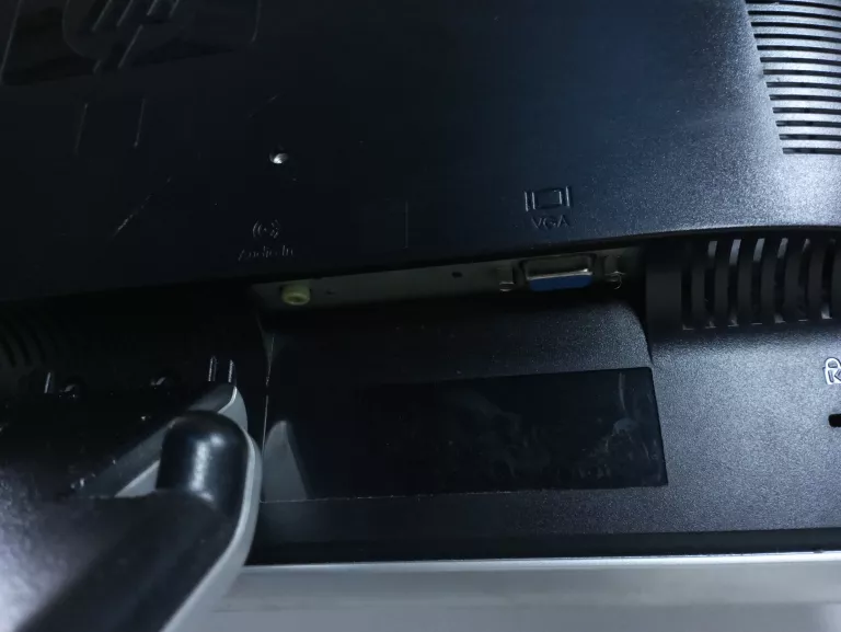 MONITOR HP 20555 SH249 19 CALI