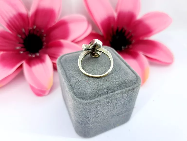 sliczny-srebrny-pierscionek-925-462g-ean-gtin-5900025506806