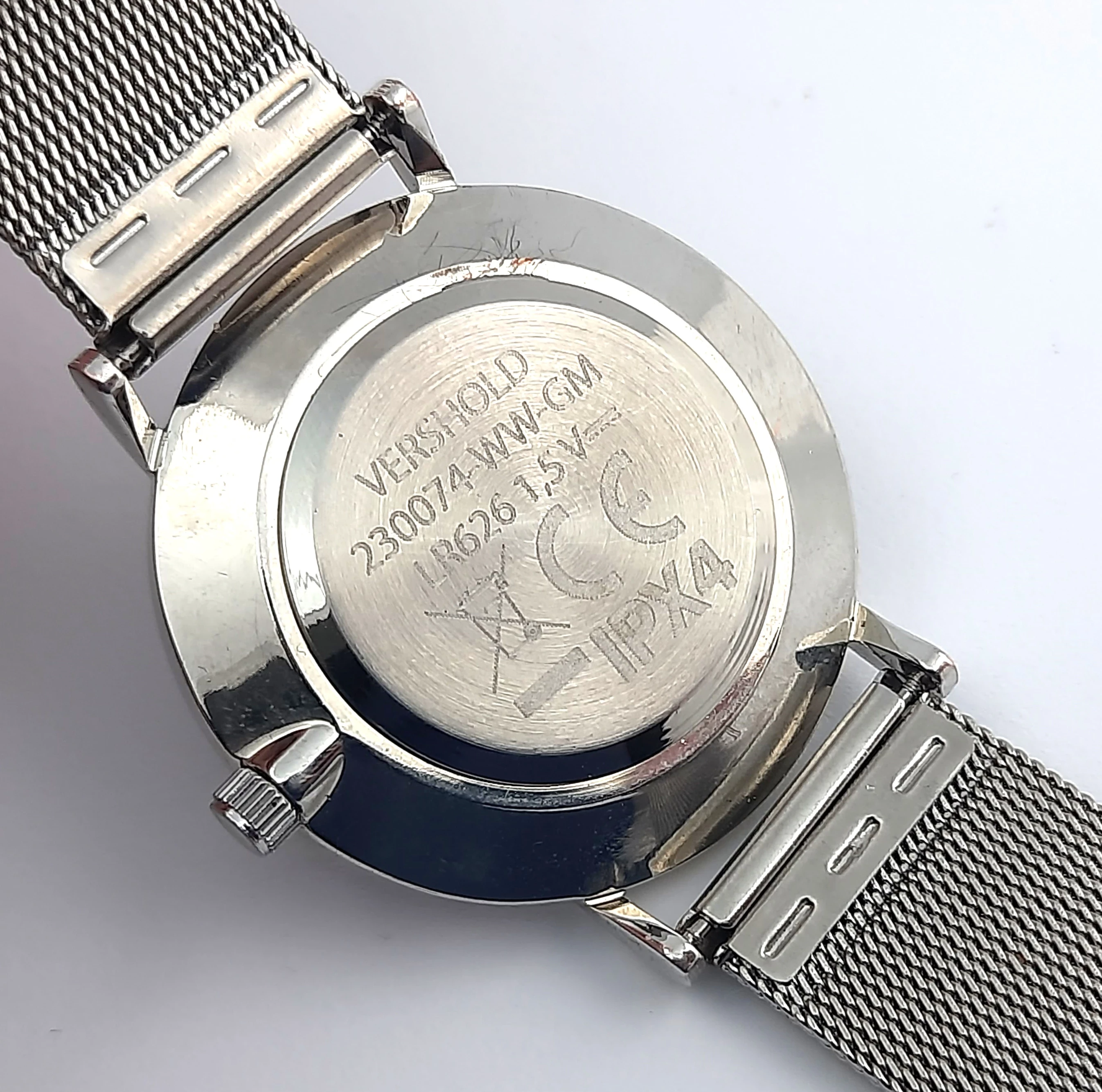 zegarek-damski-thierry-schaeffer-na-srebrnej-bransolecie-wodoszczelnosc-brak