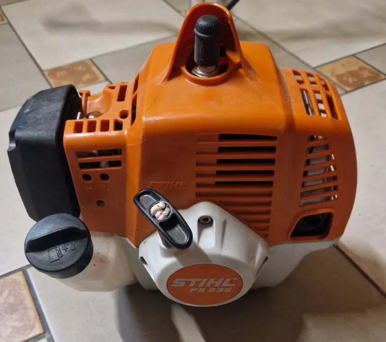 KOSA SPALINOWA STIHL FS 235 KOMPLET GW