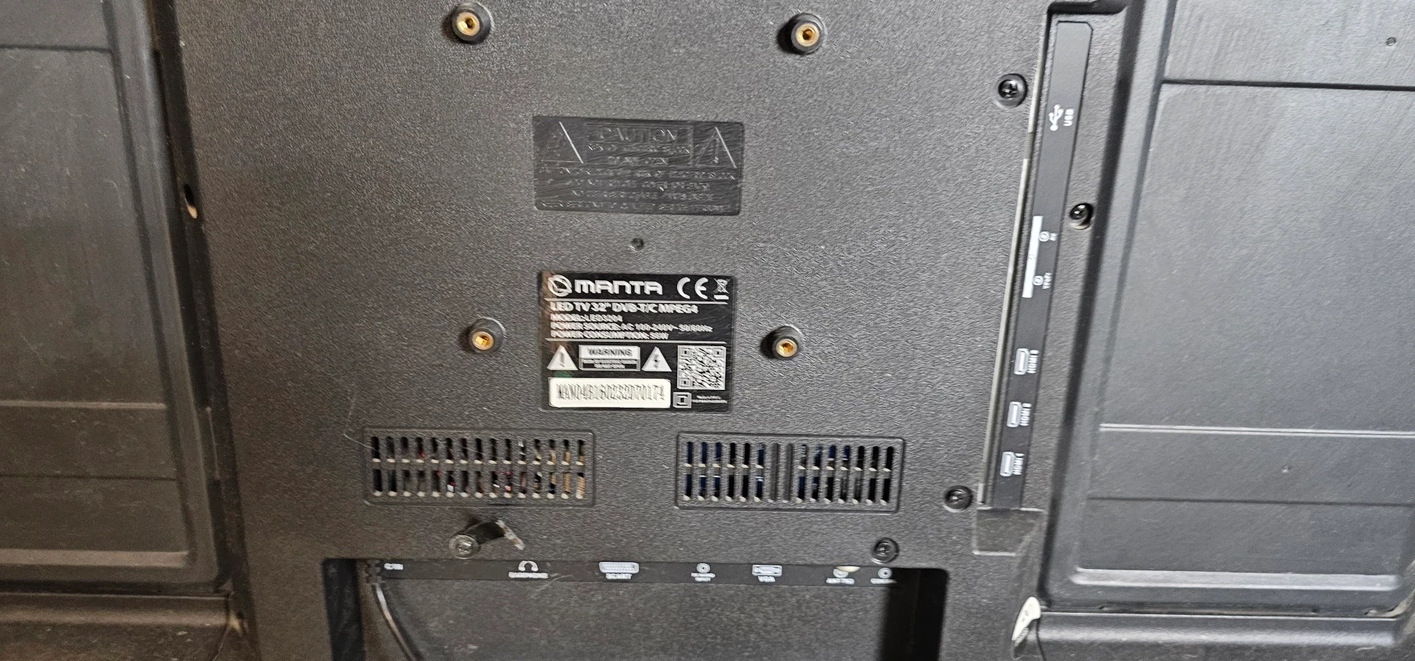 tv-manta-32-nozki-bez-srubek-plamy-na-matrycy-pilot-stan-11323-2