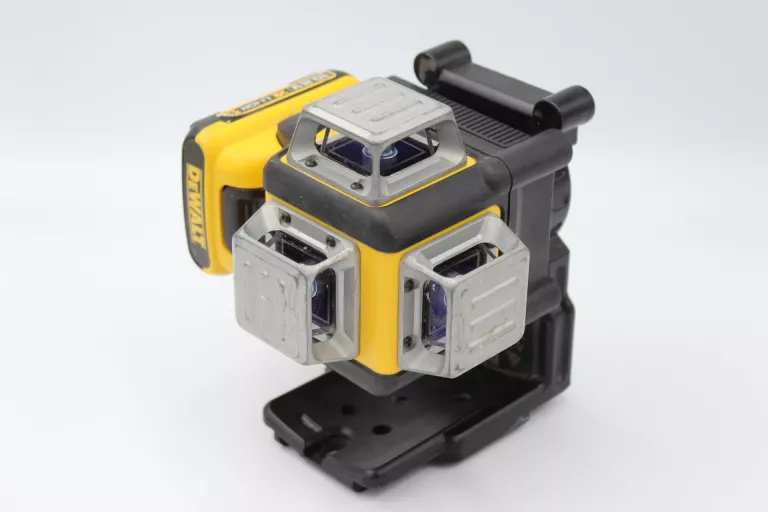 ZIELONY LASER KRZYŻOWY DEWALT DCE089G 3-WIĄZKOWY 360° ZASIĘG 30M