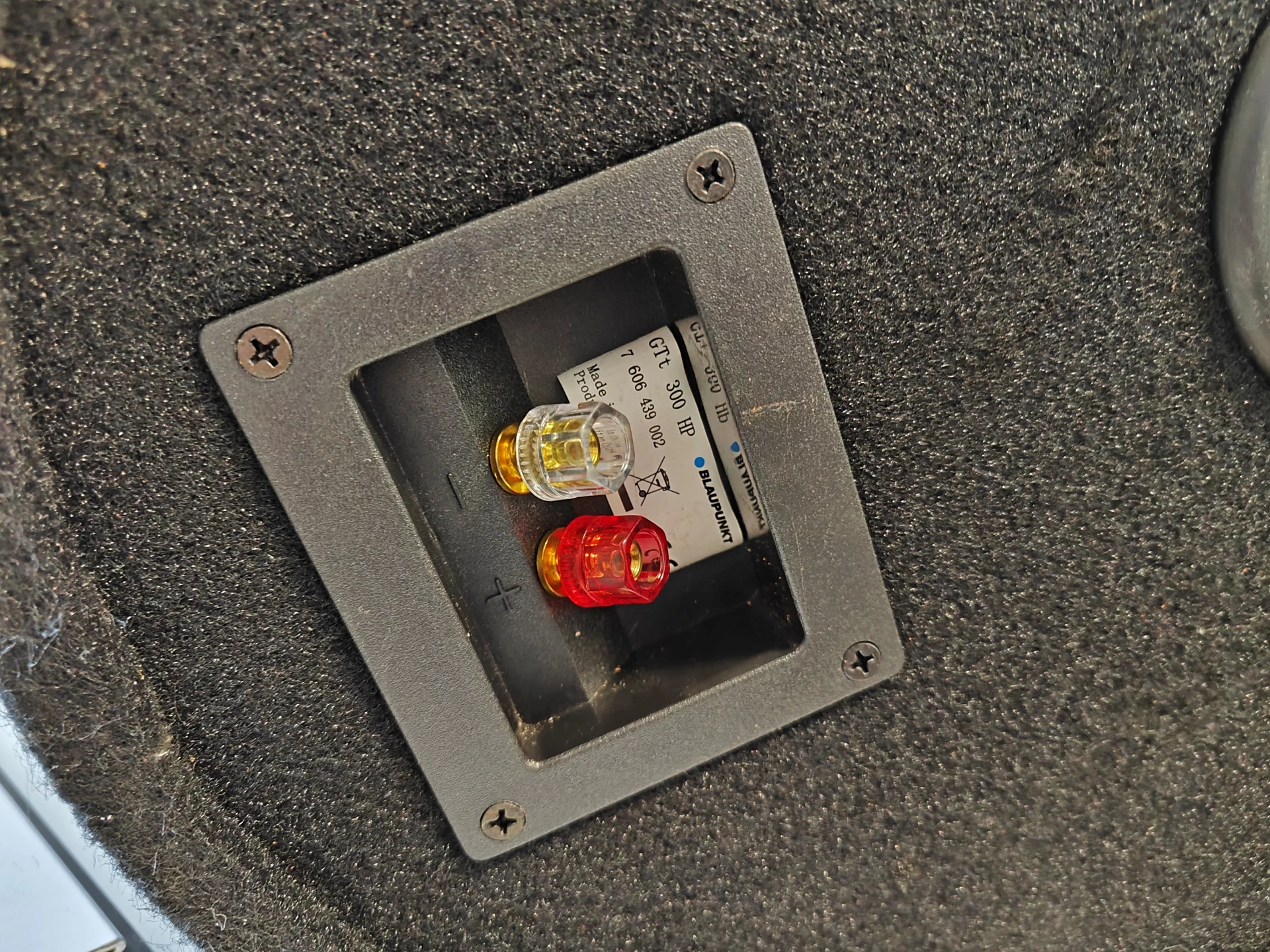 zestaw-tuba-blaupunkt-gtt-300-wzmacniacz-blaupunkt-gta-2-special-marka-blaupunkt