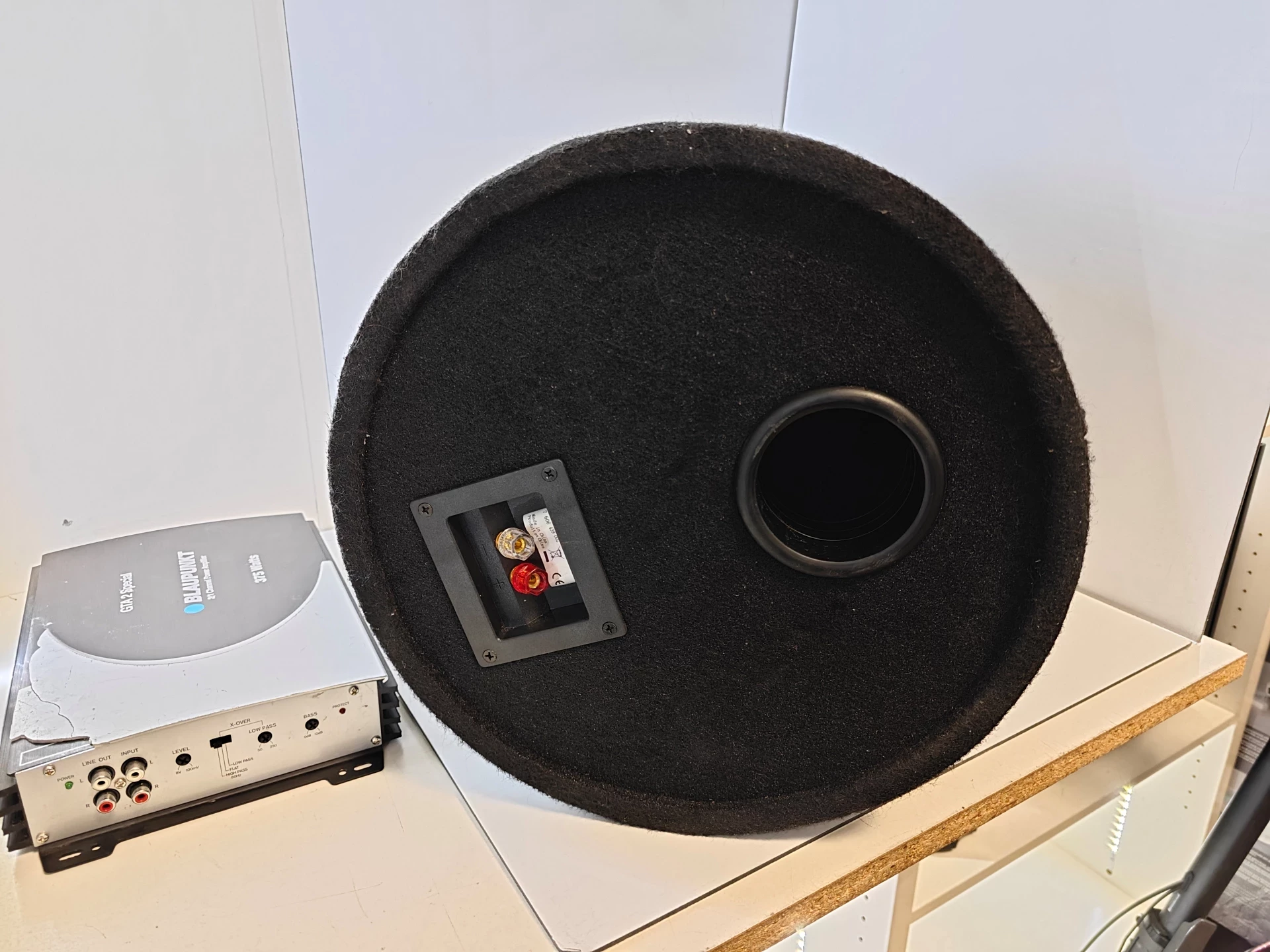 zestaw-tuba-blaupunkt-gtt-300-wzmacniacz-blaupunkt-gta-2-special-stan-uzywany