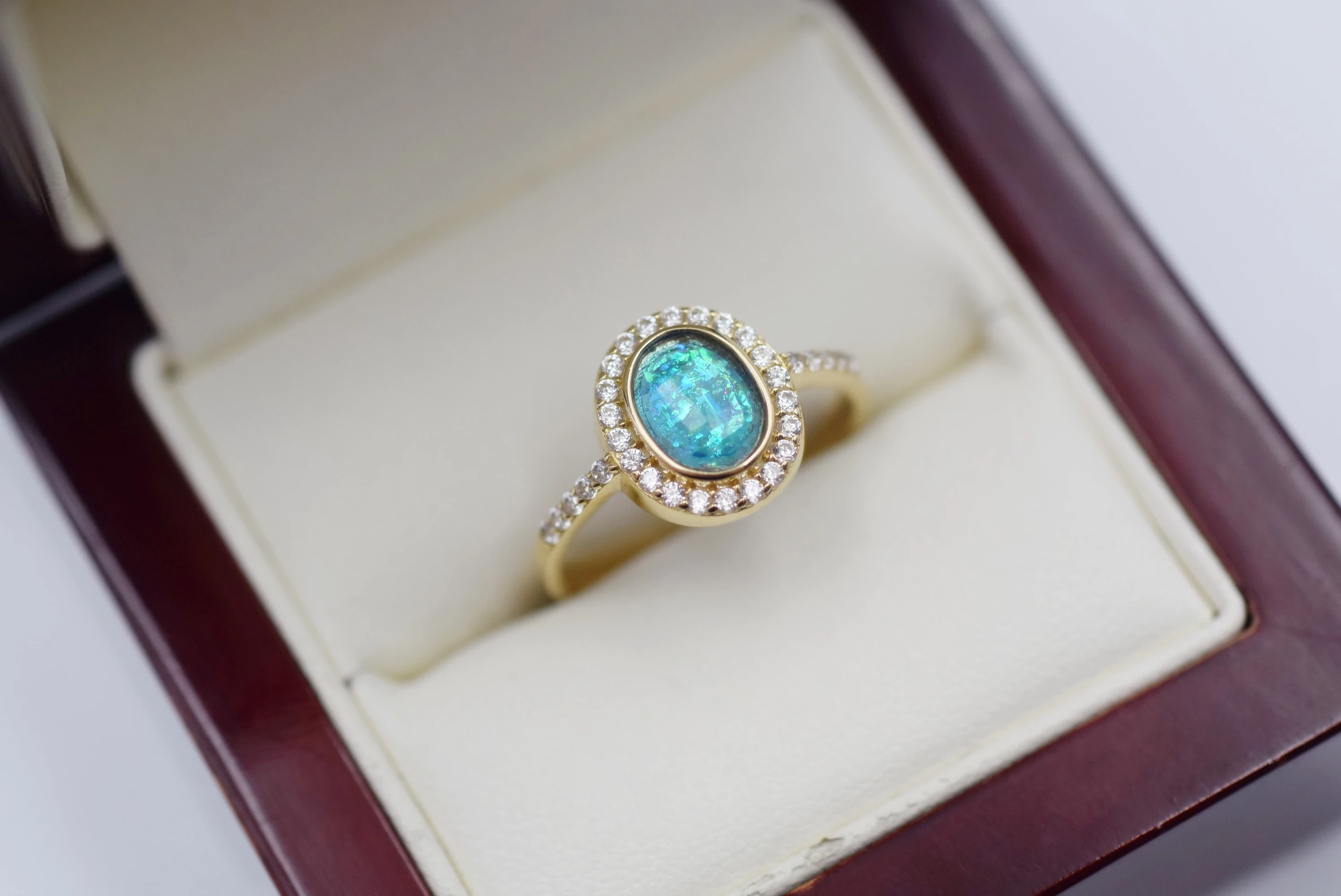 zloty-pierscionek-z-cyrkoniami-pr585-14k-r18-242g-os-piastowskie-74a-poznan