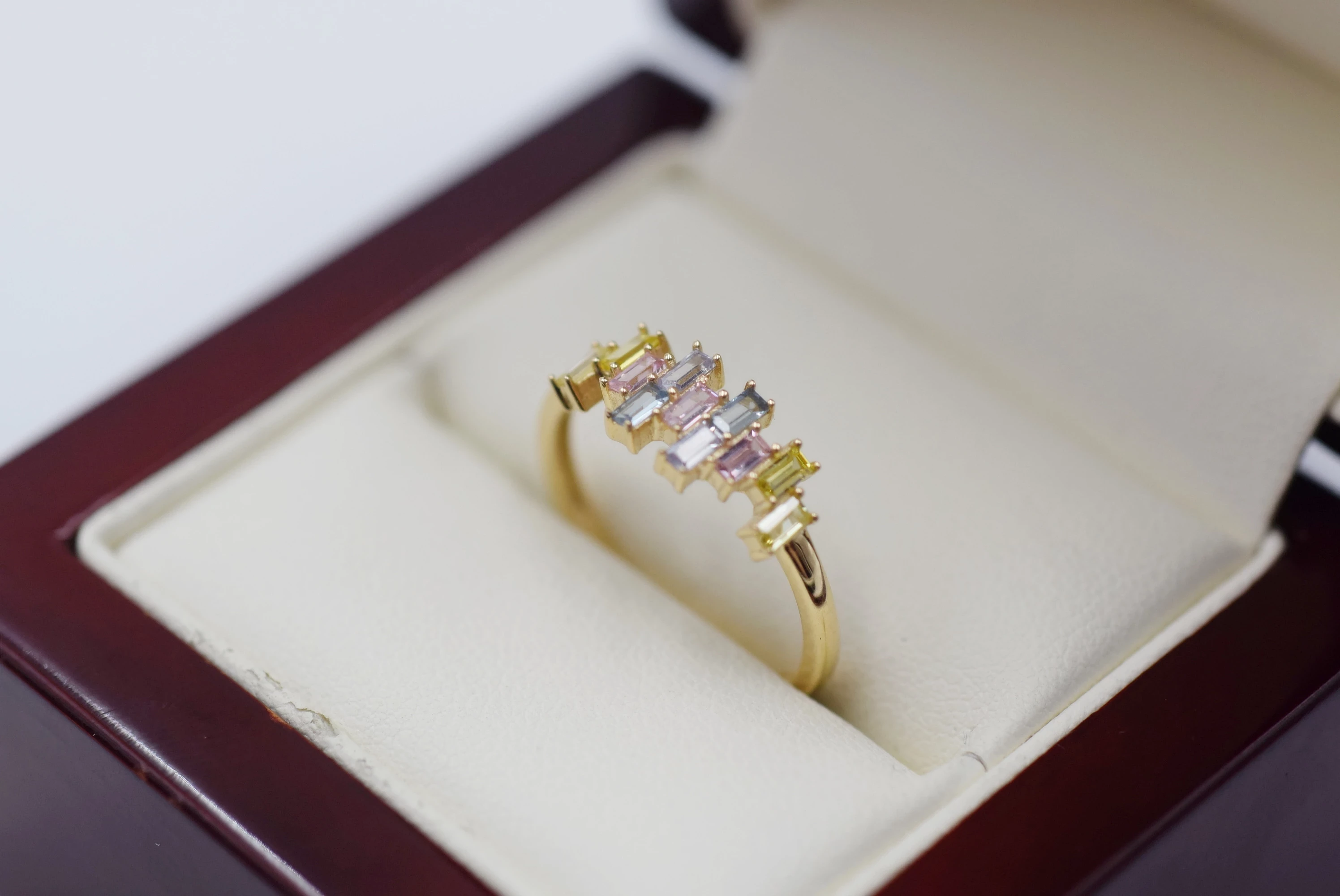 zloty-pierscionek-z-cyrkoniami-pr585-14k-r16-179g-kamien-17088-128