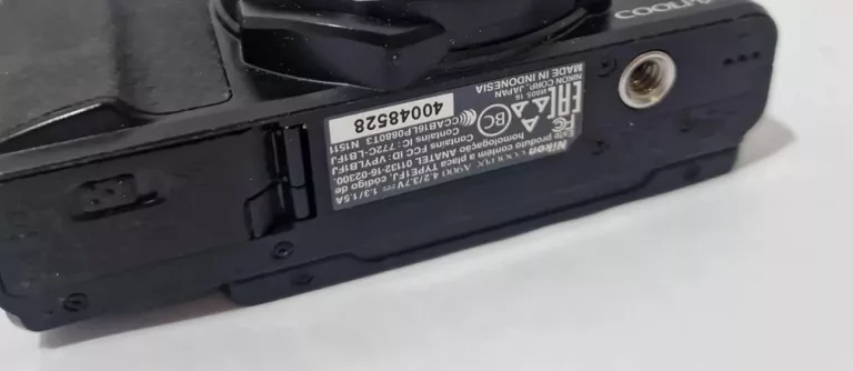 NIKON COOLPIX A900
