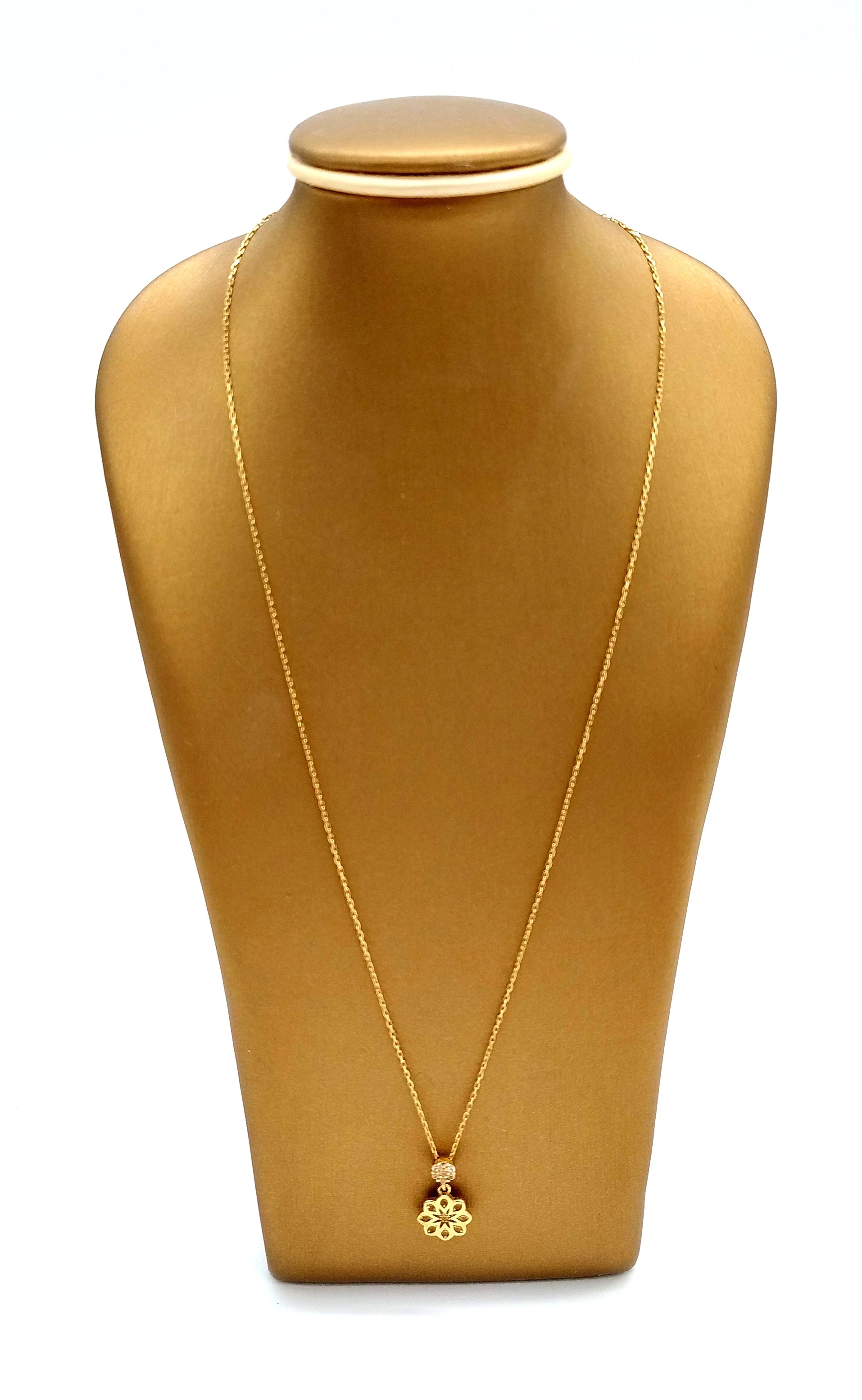 delikatny-zloty-lancuszek-z-zawieszka-585170g-aleja-sw-jana-pawla-ii-252-kolobrzeg