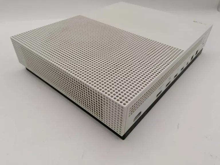 KONSOLA XBOX ONE S 1681 + PAD