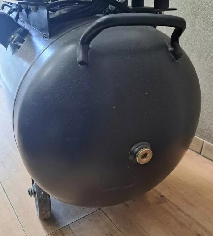 KOMPRESOR BEZOLEJOWY BARRACUDA SLSG-100L