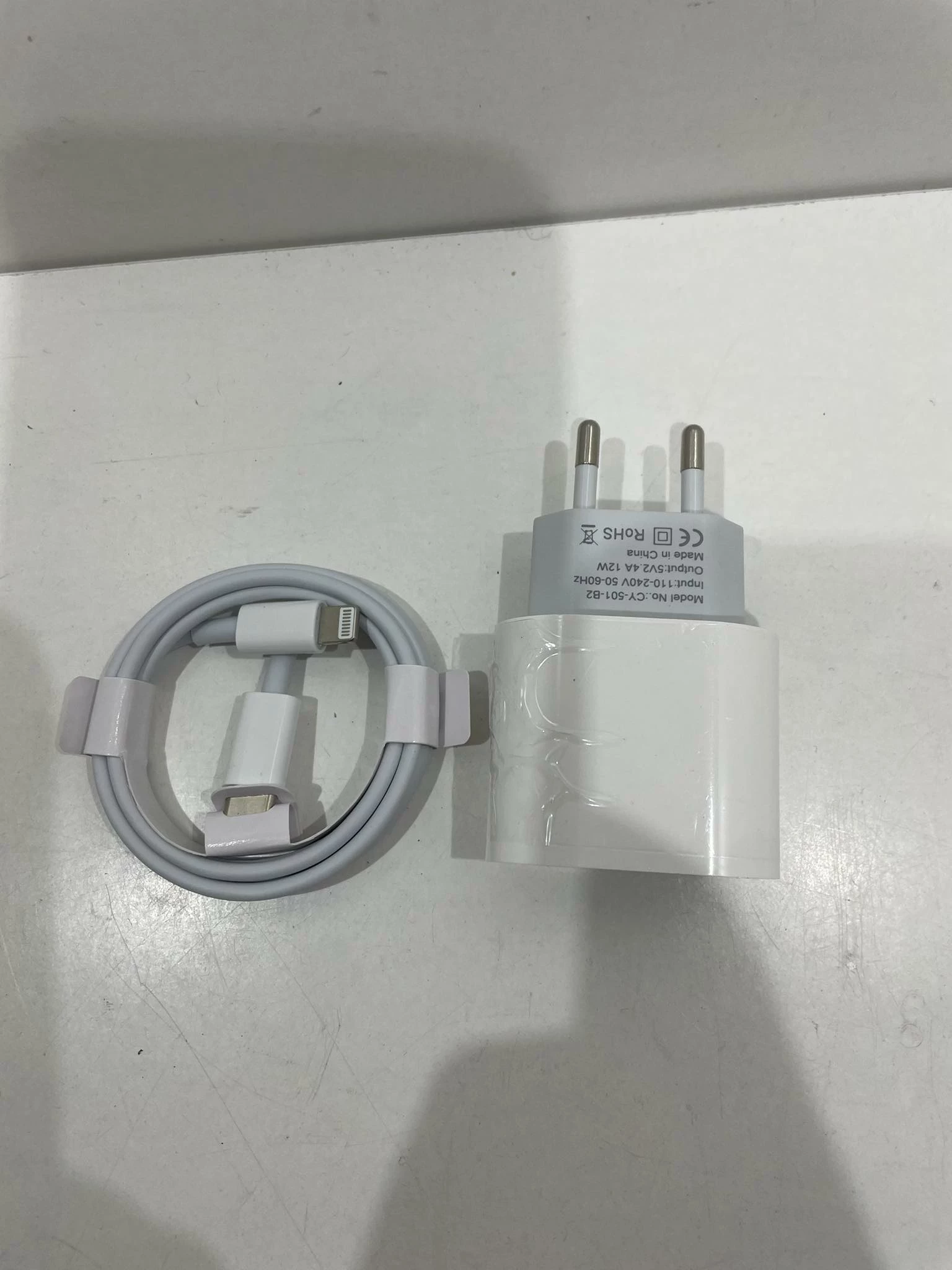 ladowarka-iphone-c-lighting-stan-powystawowy