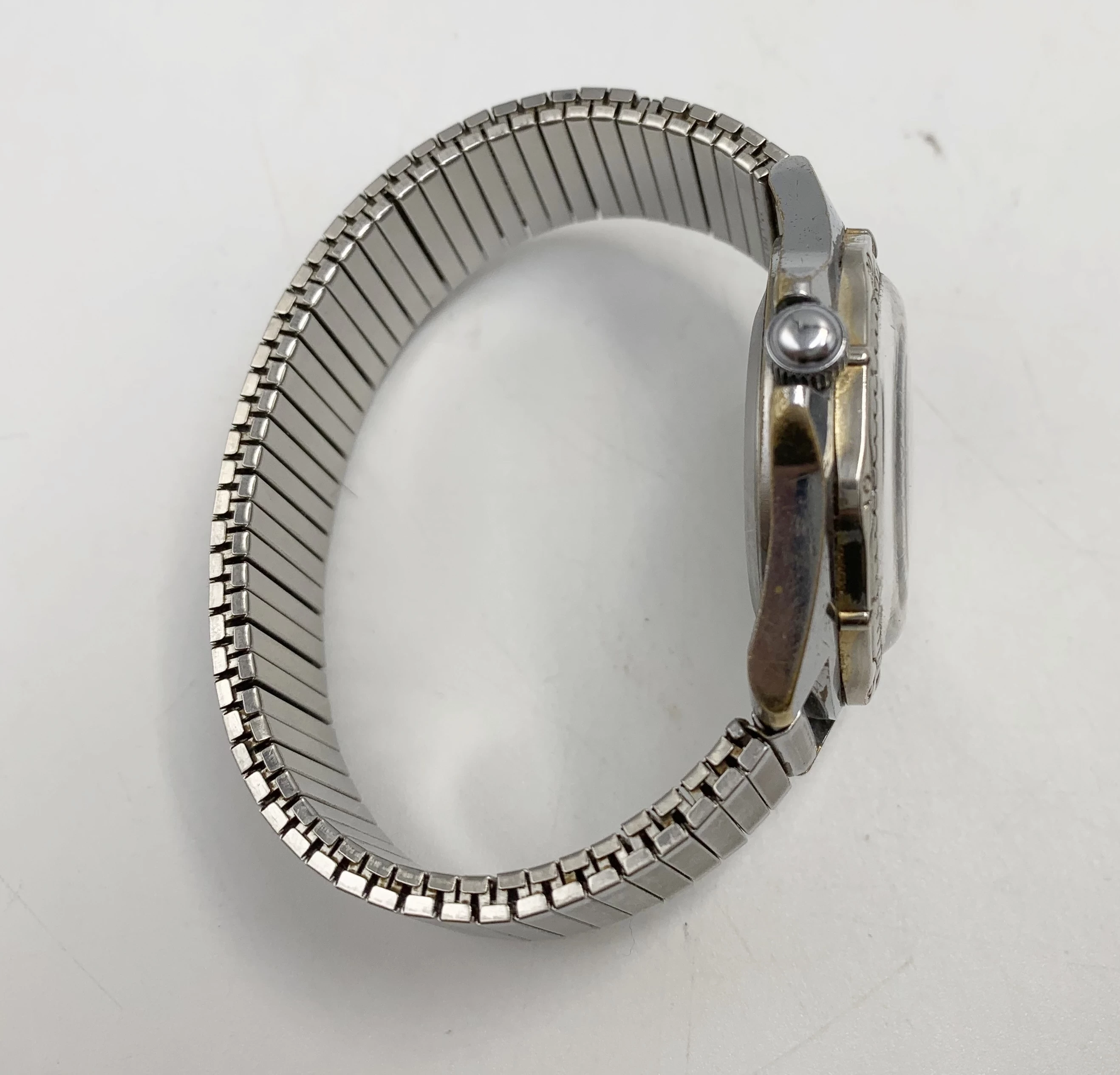 zegarek-vostok-automatic-rodzaj-analogowe