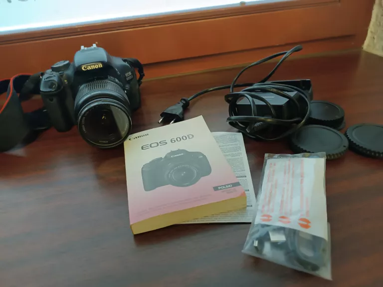 aparat-lustrzanka-canon-ds126311-eos-600d-jakosc-video-1080p