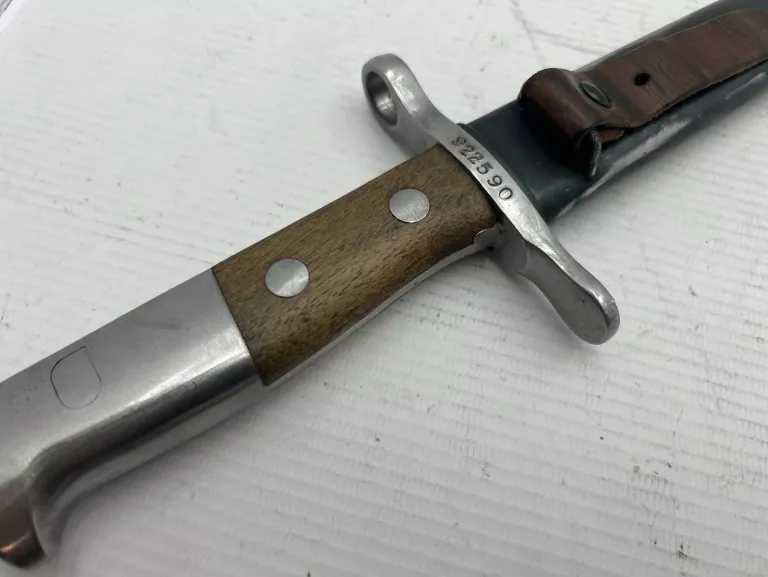 BAGNET SZWAJCAR. ELSENER SCHWYZ VICTORIA 922590