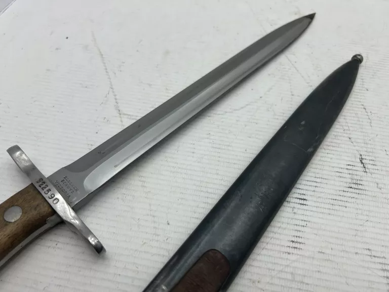 BAGNET SZWAJCAR. ELSENER SCHWYZ VICTORIA 922590