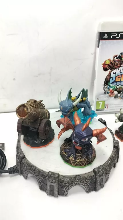 GRA NA PS3 SKYLANDERS GIANTS + FIGURKI