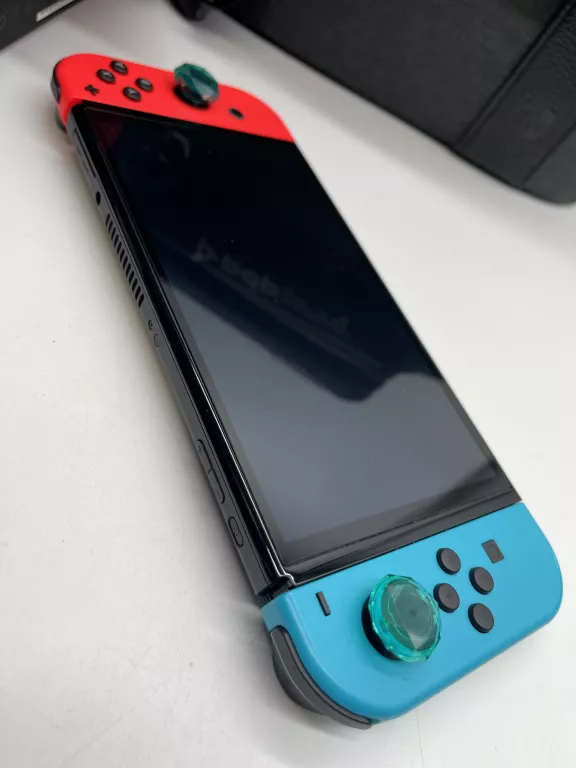 KONSOLA NINTENDO SWITCH OLED + TORBA HAG-001