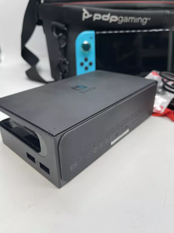 KONSOLA NINTENDO SWITCH OLED + TORBA HAG-001