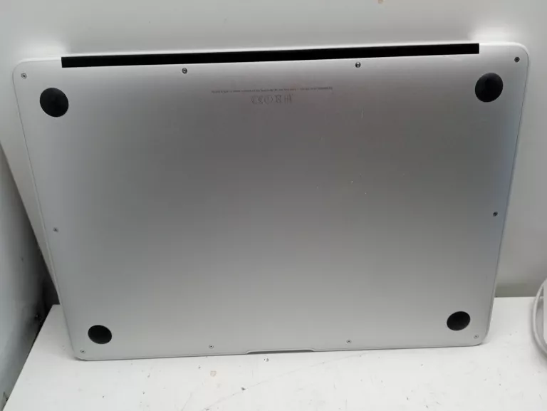 APPLE MACBOOK AIR A1466 128 GB
