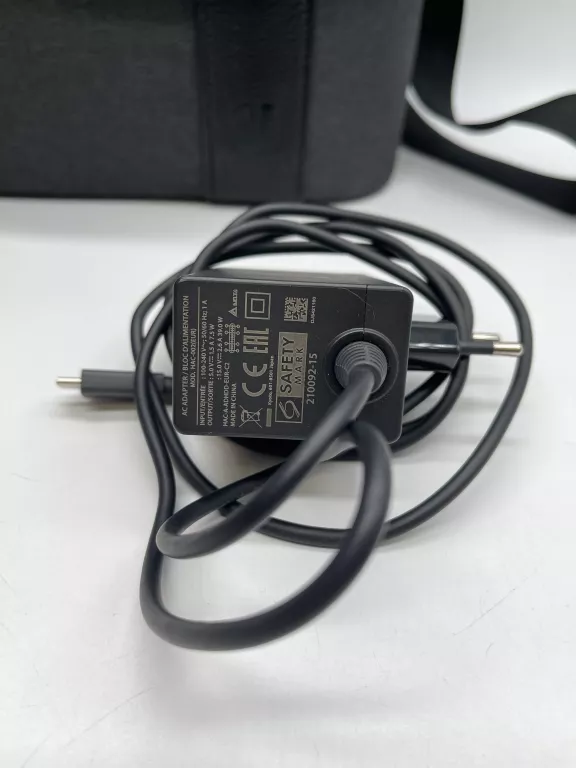 KONSOLA NINTENDO SWITCH OLED + TORBA HAG-001