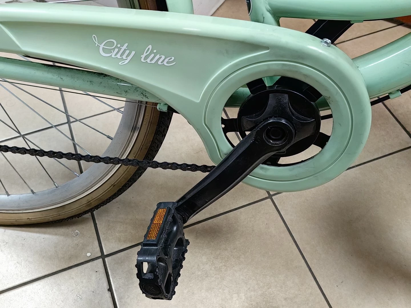 rower-miejski-indiana-moena-28-s7b-damski-mietowy-kolor-bialy