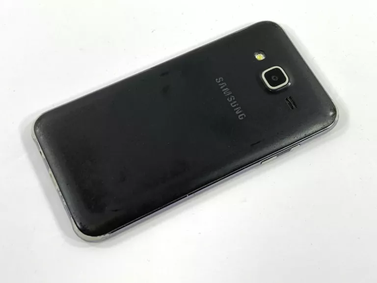 SMARTFON SAMSUNG GALAXY J5 2015 (SM-J500FN) - 1,5 GB / 8 GB