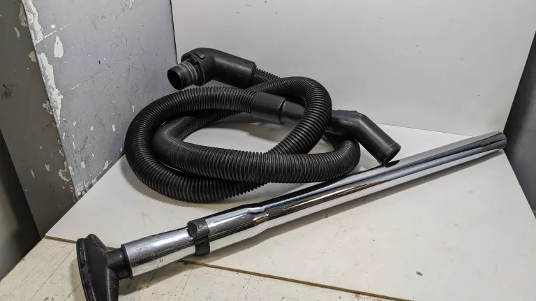 odkurzacz-zelmer-cobra-2000-kolor-dominujacy-srebrnyszary