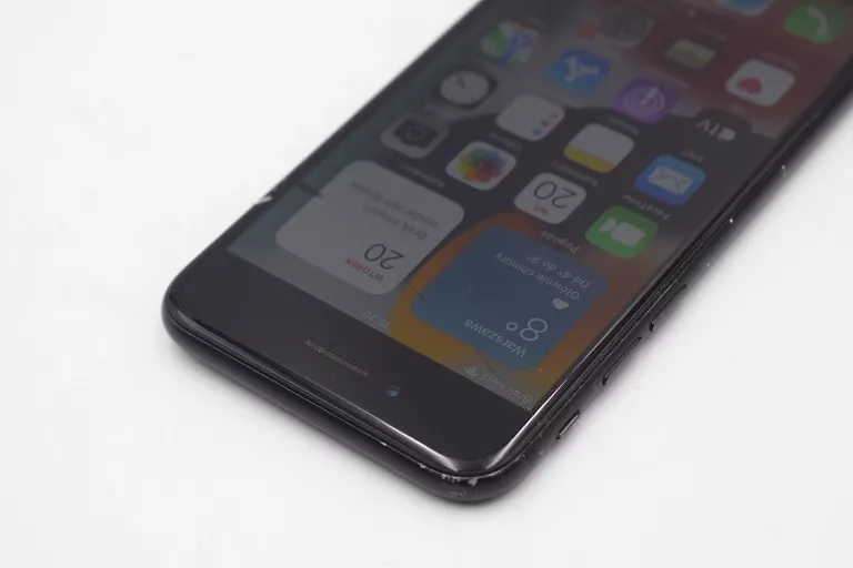 telefon-apple-iphone-7-32gb-98-kondycja-baterii-kod-producenta-mn8x2pma