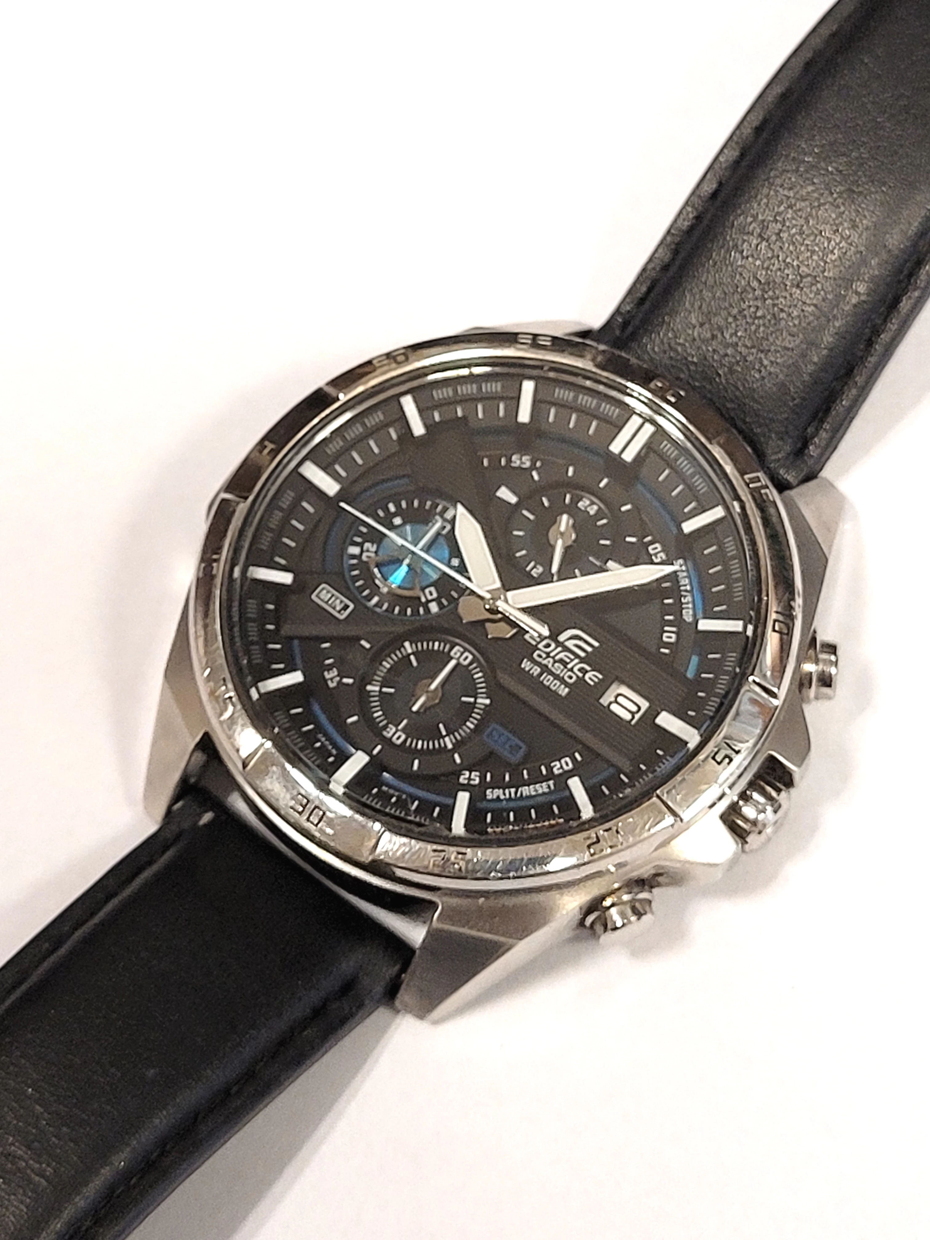 casio-efr-556-wodoszczelnosc-ponizej-20m-wr20