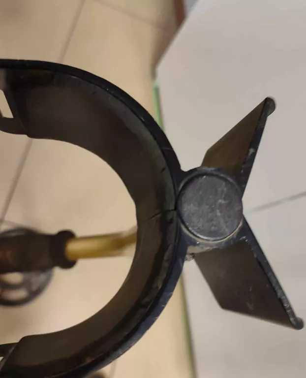 WYKRYWACZ METALI DETEKTOR FISHER CZ-3D