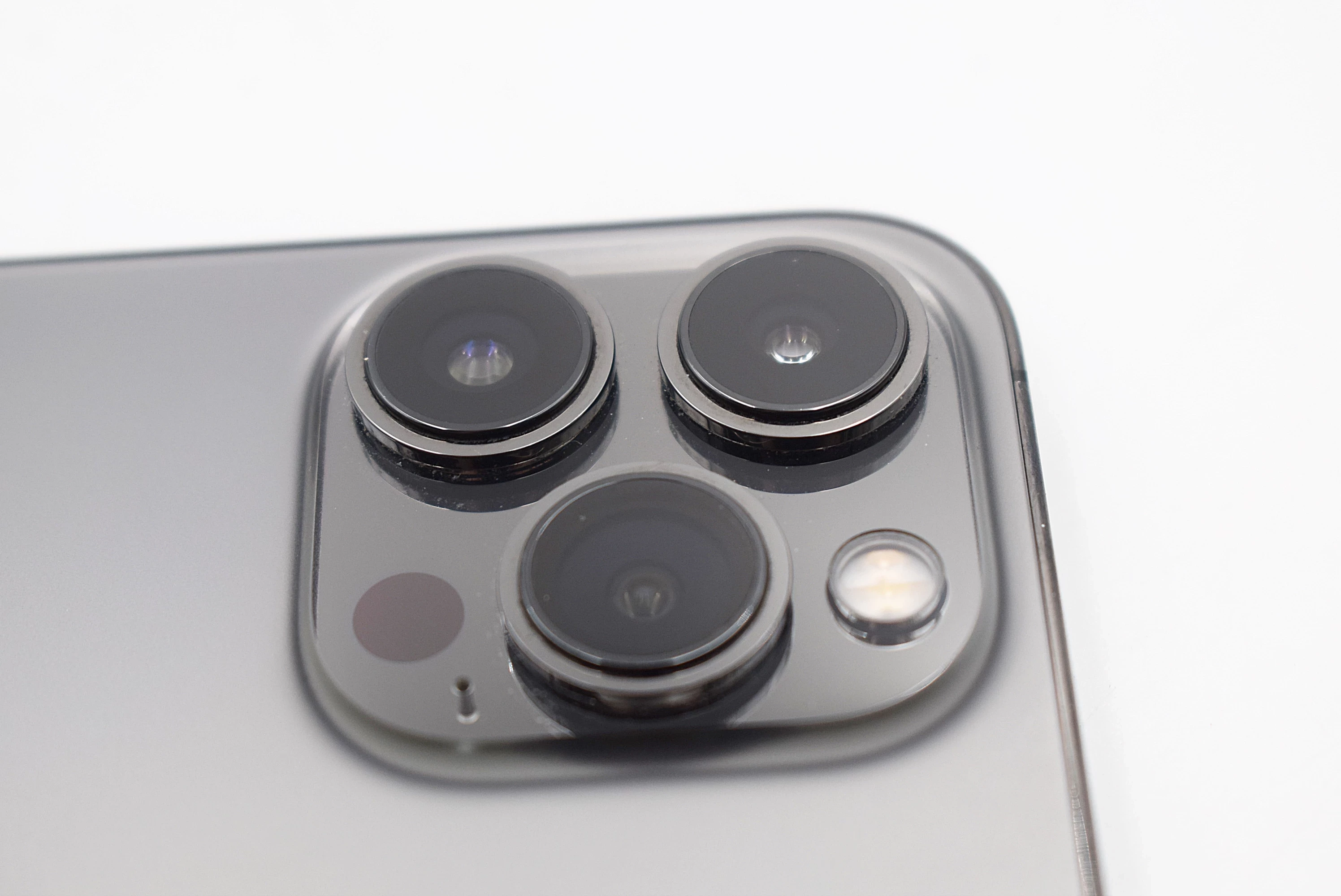 telefon-apple-iphone-13-pro-6gb128gb-uszkodzony-przekatna-ekranu-61