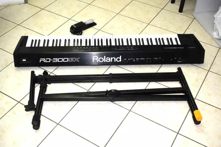 PIANINO CYFROWE ROLAND RD-300 GX STATYW SPRAWNY