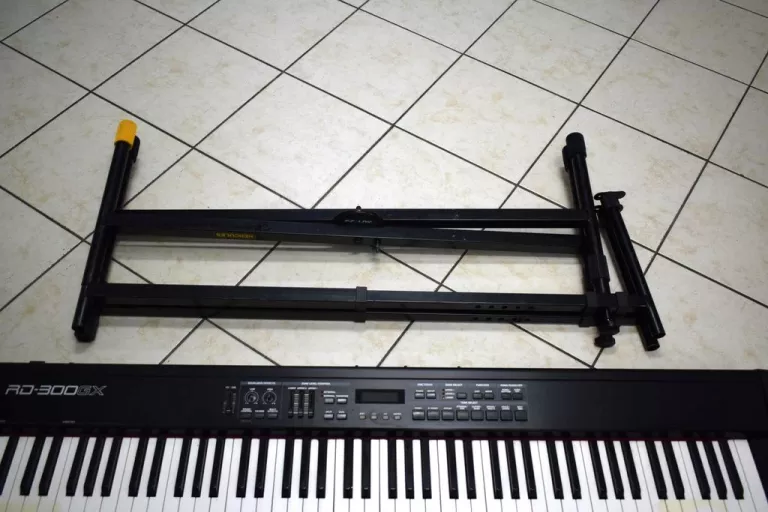 PIANINO CYFROWE ROLAND RD-300 GX STATYW SPRAWNY