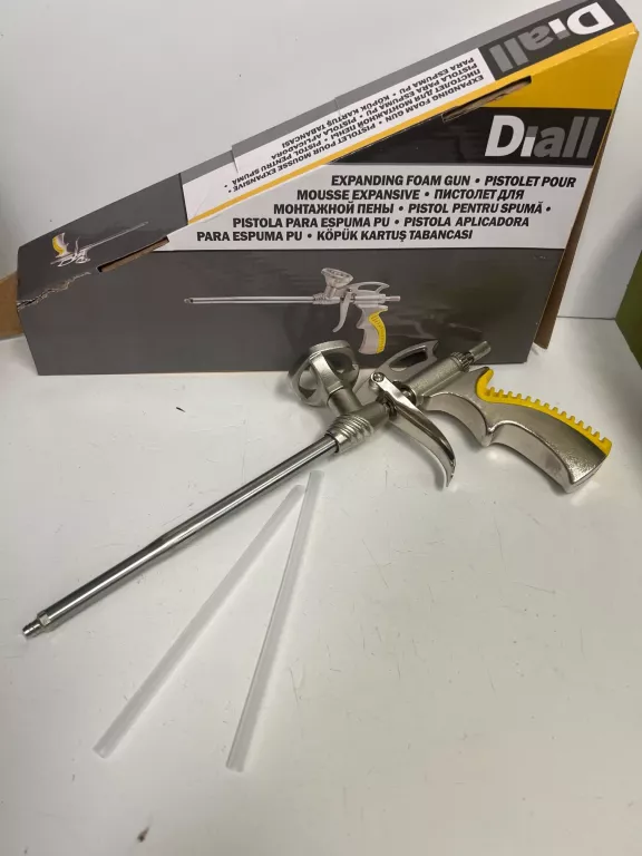 pistolet-do-pianki-montazowej-diall-tanio-stan-uzywany
