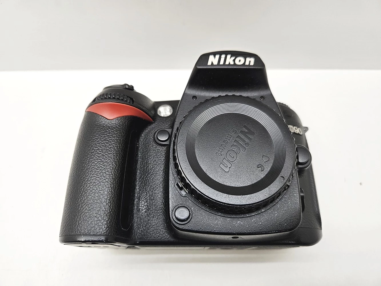 aparat-cyfrowy-nikon-d90-body-ean-gtin-0018208915705