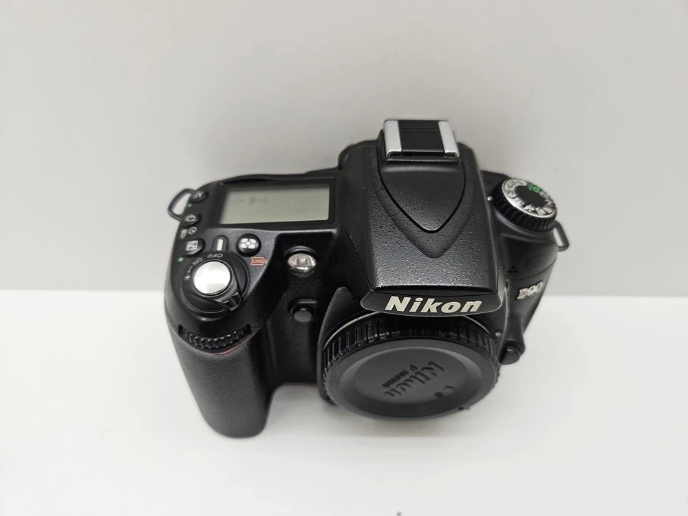 aparat-cyfrowy-nikon-d90-body-stan-uzywany