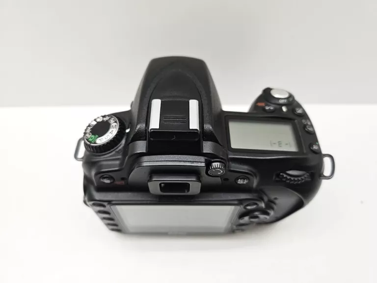 aparat-cyfrowy-nikon-d90-body-w-zestawie-korpus