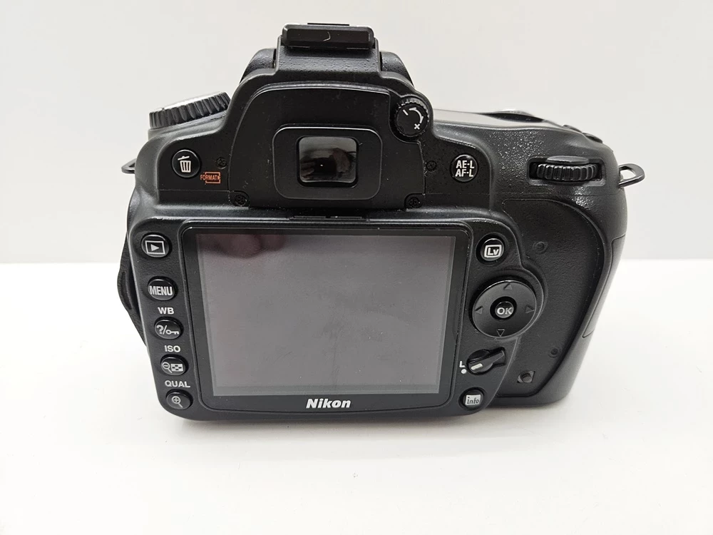 aparat-cyfrowy-nikon-d90-body-rozdzielczosc-123