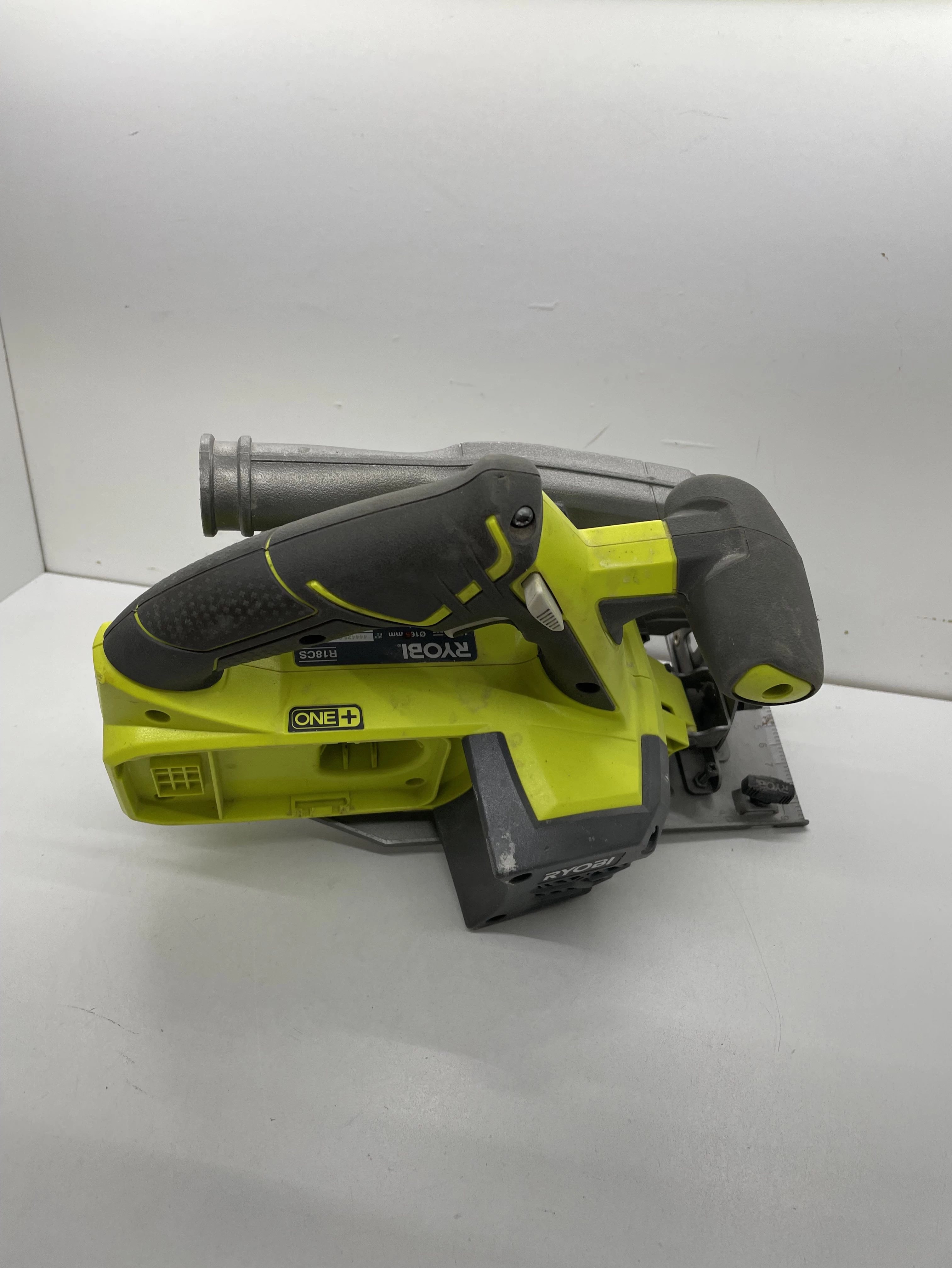 pilarka-tarczowa-akumulatorowa-ryobi-one-r18cs-stan-uzywany