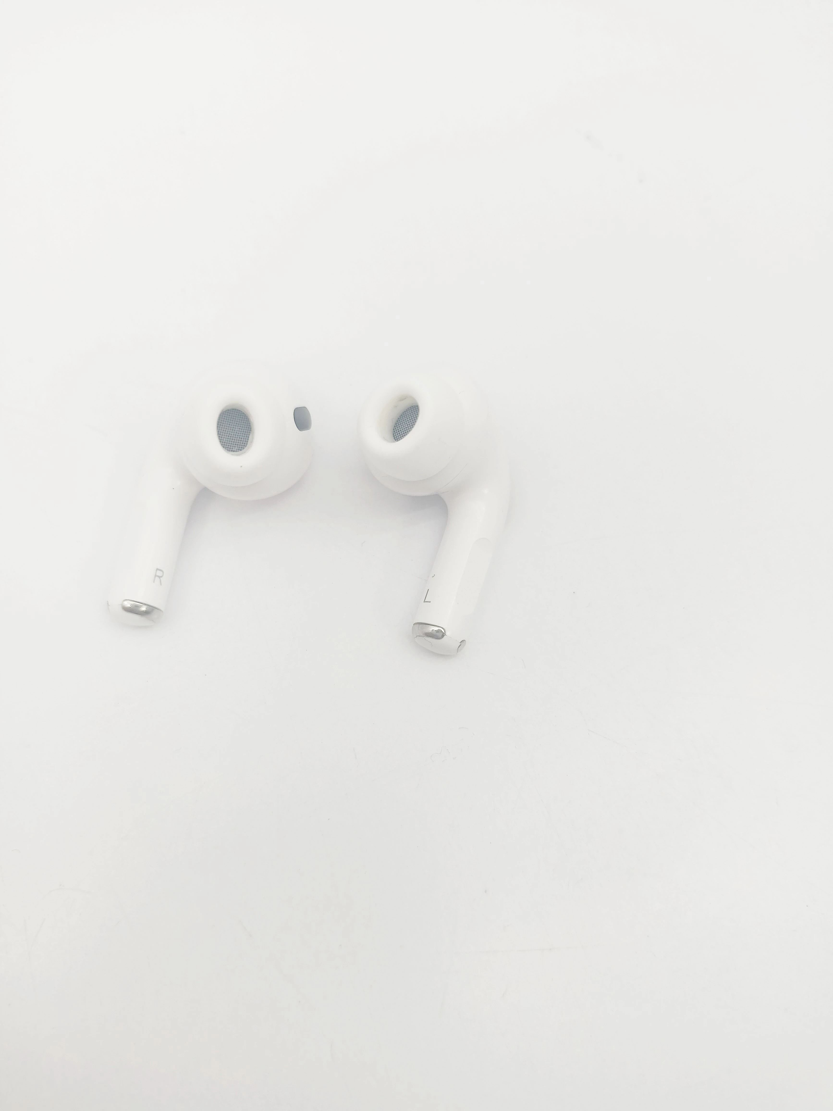 airpods-pro-2nd-gen-trzeszcza-ean-gtin-194253397472