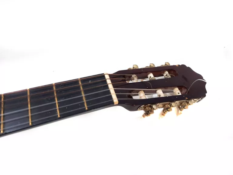 GITARA KLASYCZNA