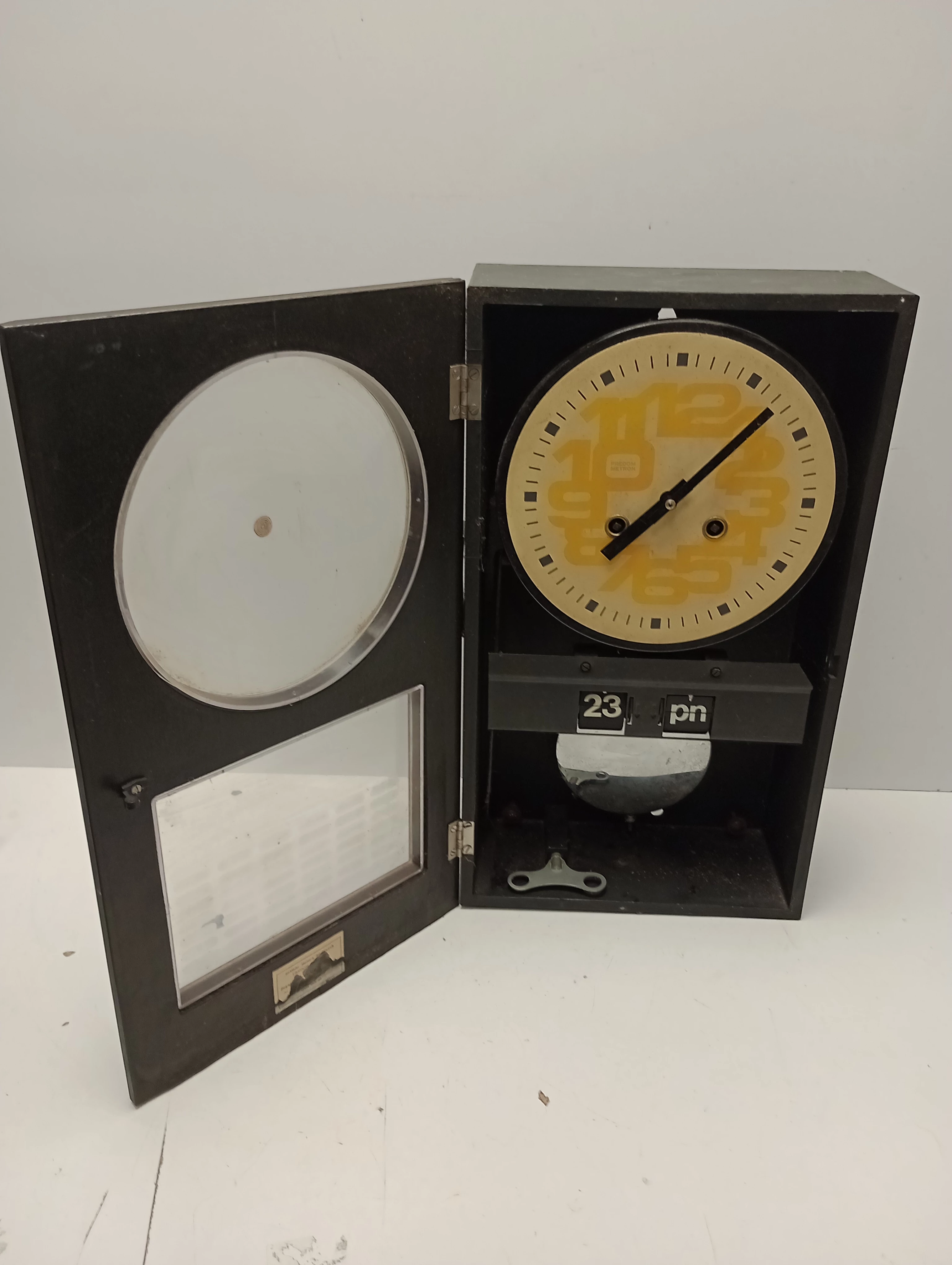 zegar-scienny-metron-prl-product-id