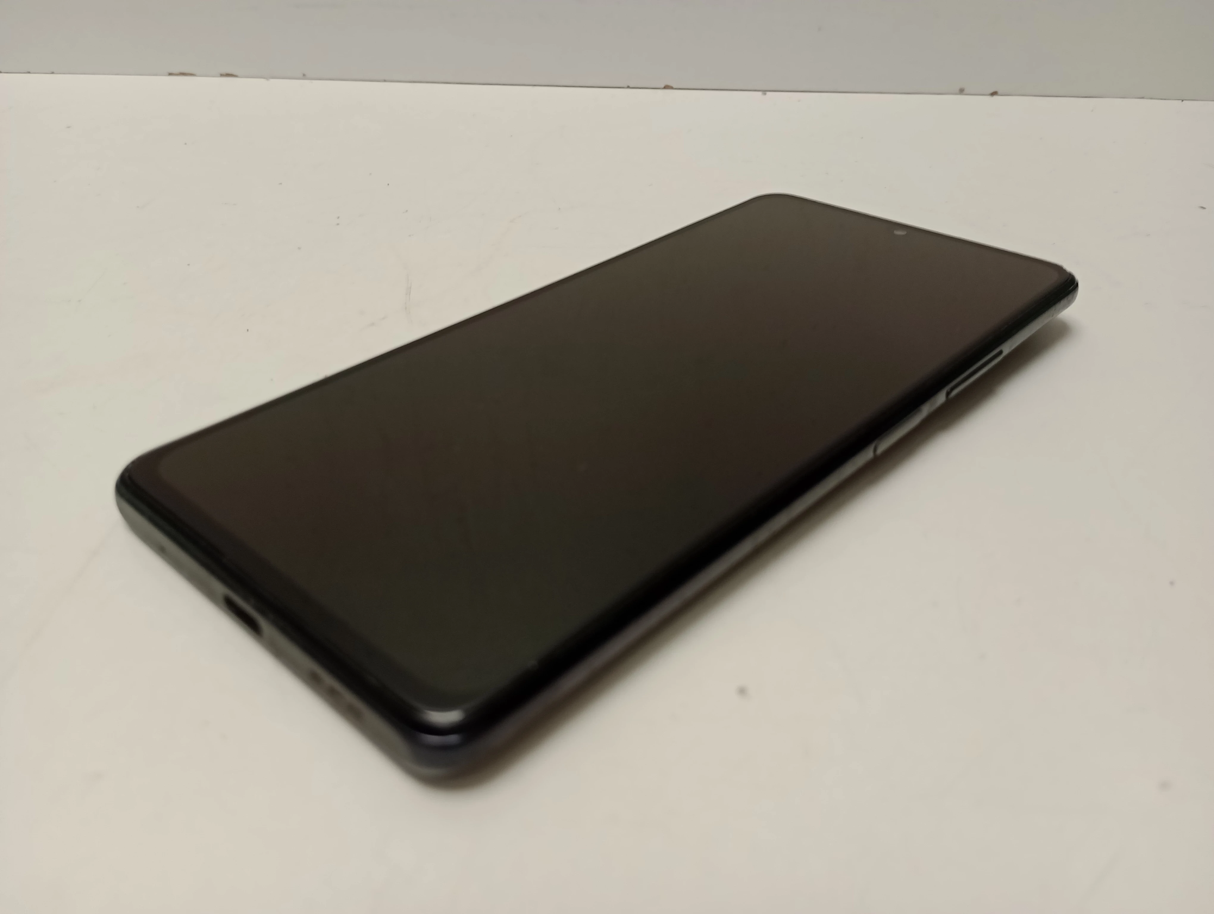 telefon-redmi-note-10-pro-6128gb-opis-typ-smartfon